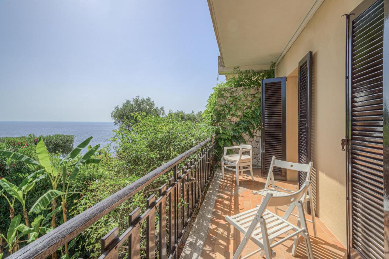 Villa Infinity Vista Mare E Relax Taormina Bagian luar foto
