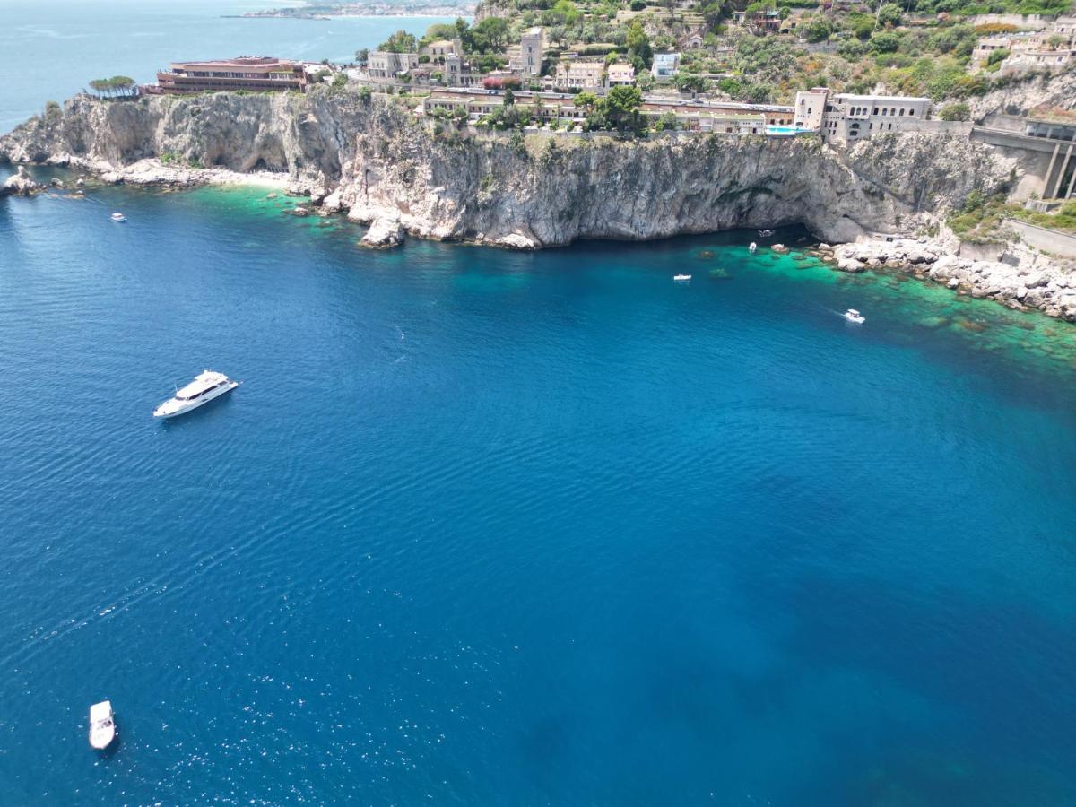 Villa Infinity Vista Mare E Relax Taormina Bagian luar foto