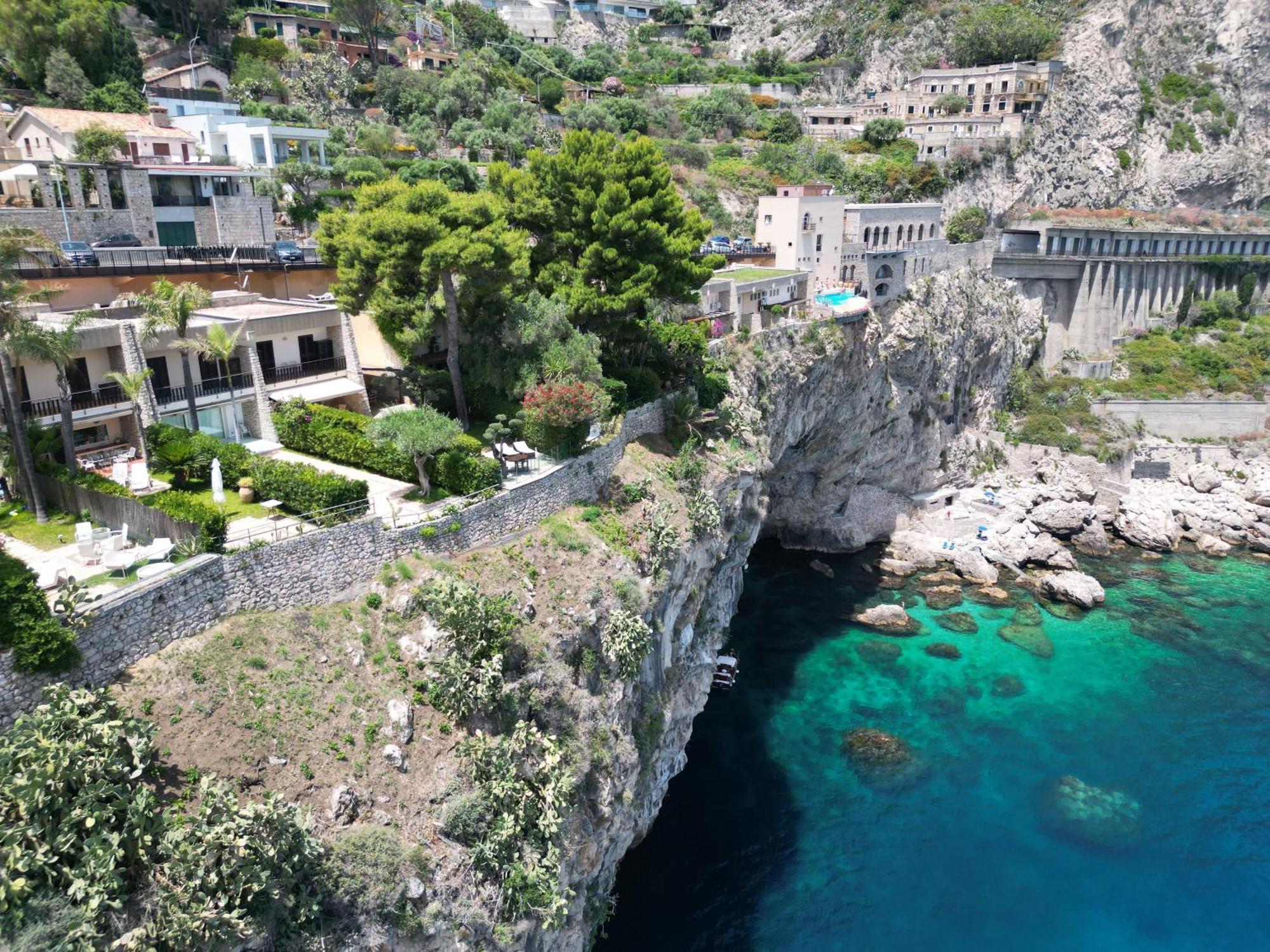 Villa Infinity Vista Mare E Relax Taormina Bagian luar foto